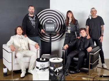 Team Unus Annus 10 minutes before the final stream. From left to right Mark Fishbach, editor Brent Lilley, editor Amy Nelson, Ethan Nestor, editor Evan (no last name given).